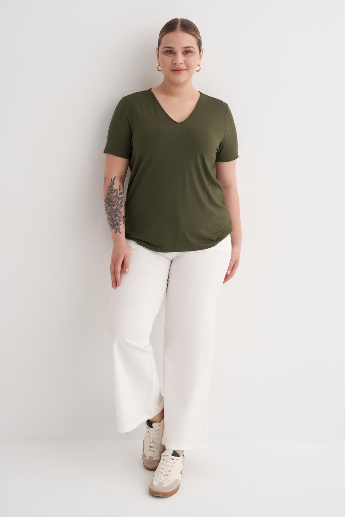 Myline-V Yaka Tişört-Büyük Beden Tişört-149854