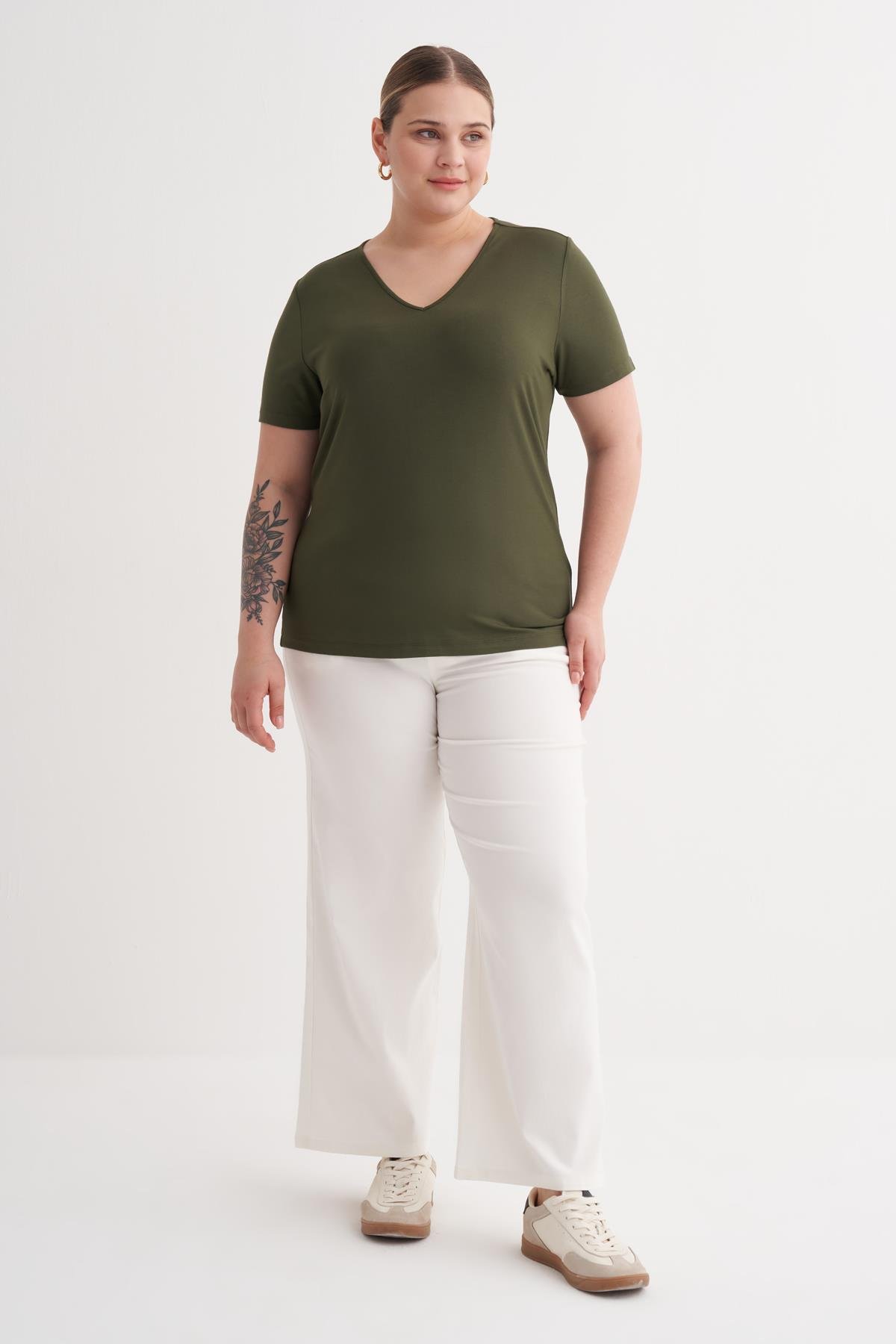 Myline-V Yaka Tişört-Büyük Beden Tişört-149854