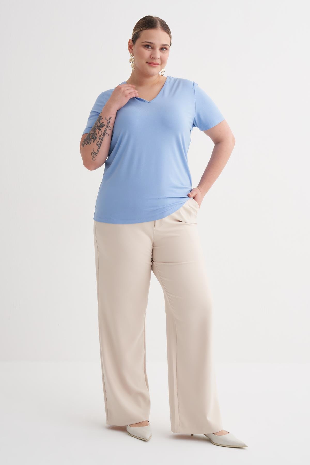 Myline-V Yaka Tişört-Büyük Beden Tişört-149855