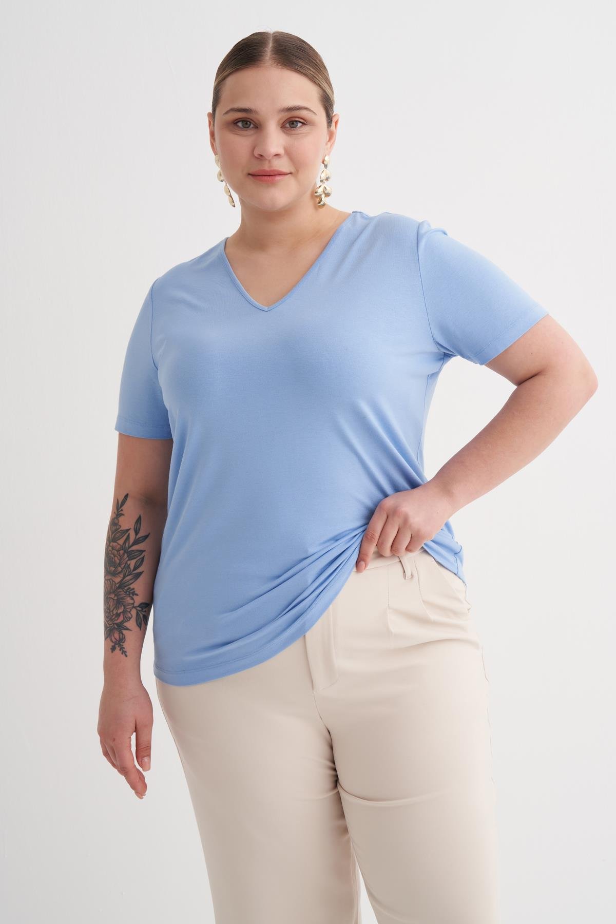 Myline-V Yaka Tişört-Büyük Beden Tişört-149855