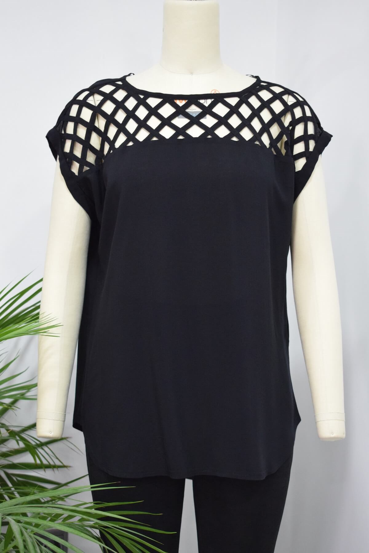 Myline-Yaka Detaylı Bluz-Büyük Beden Outlet-56178