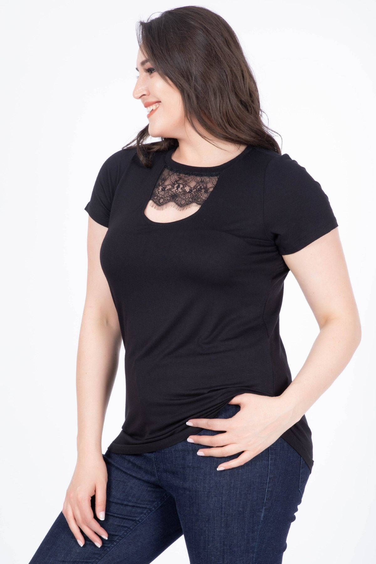 Myline-Yakası Dantel Detaylı T-Shirt-Büyük Beden Tişört-23740