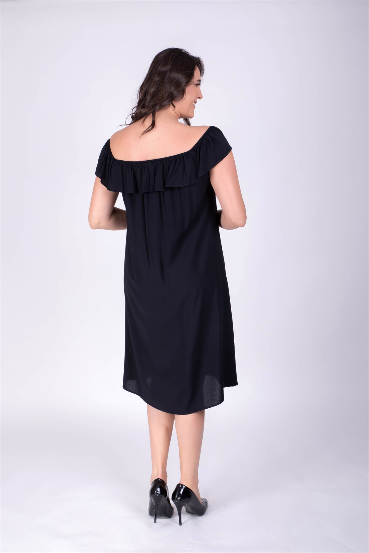 Omuzları Açık Volanlı ElbiseMYLINE23919