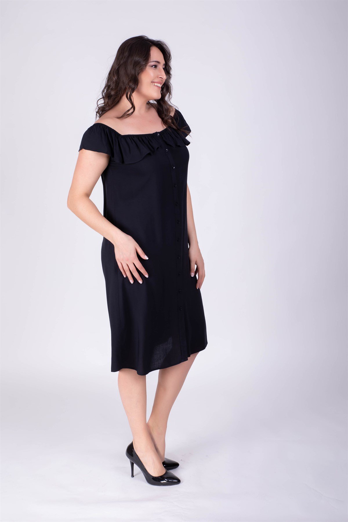 Omuzları Açık Volanlı ElbiseMYLINE23919