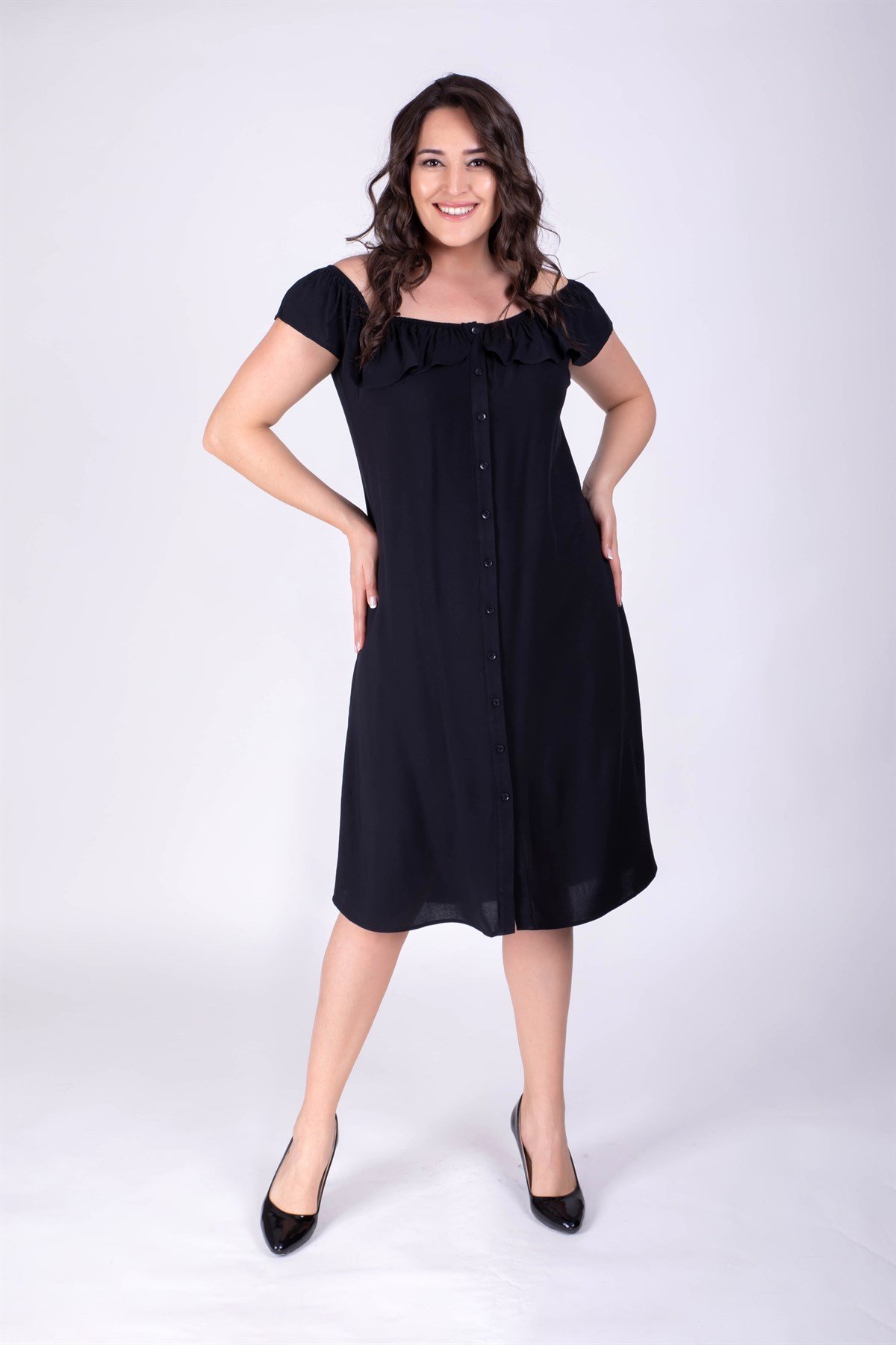 Omuzları Açık Volanlı ElbiseMYLINE23919