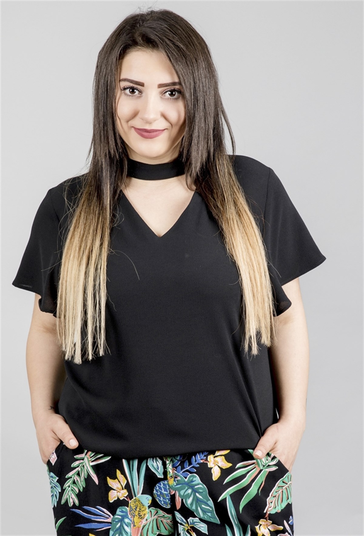 Yaka Detaylı Kolu Vollanlı BluzMYLINE23811