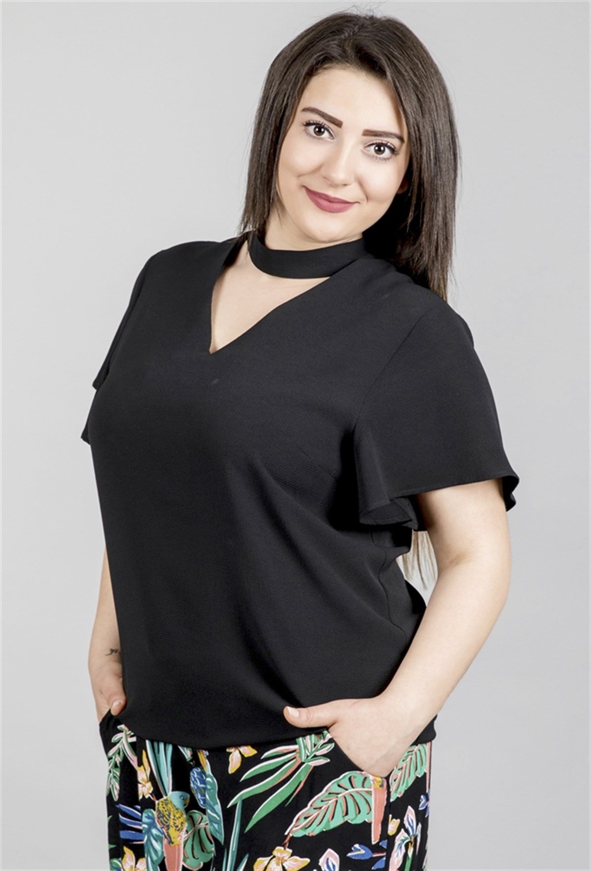 Yaka Detaylı Kolu Vollanlı BluzMYLINE23811