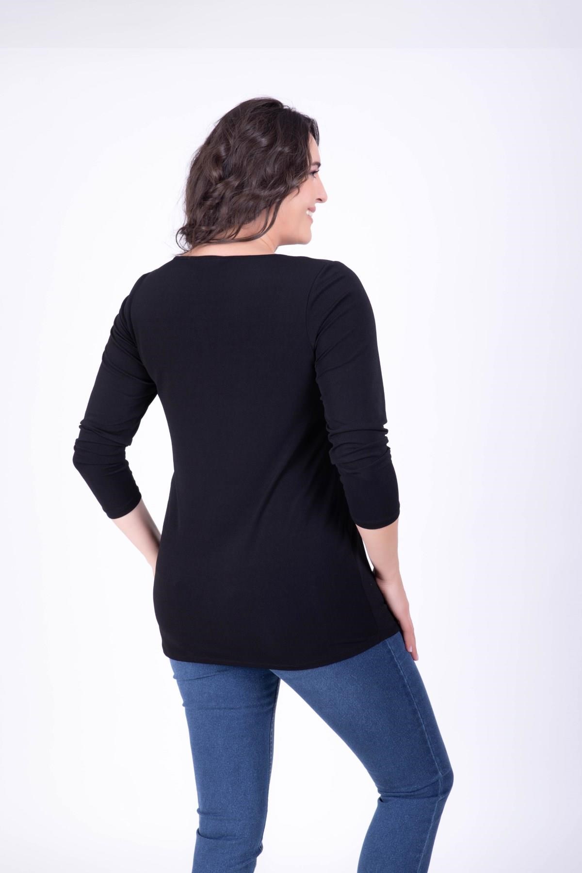 Yakası Aksesuar Detaylı BluzMYLINE34372