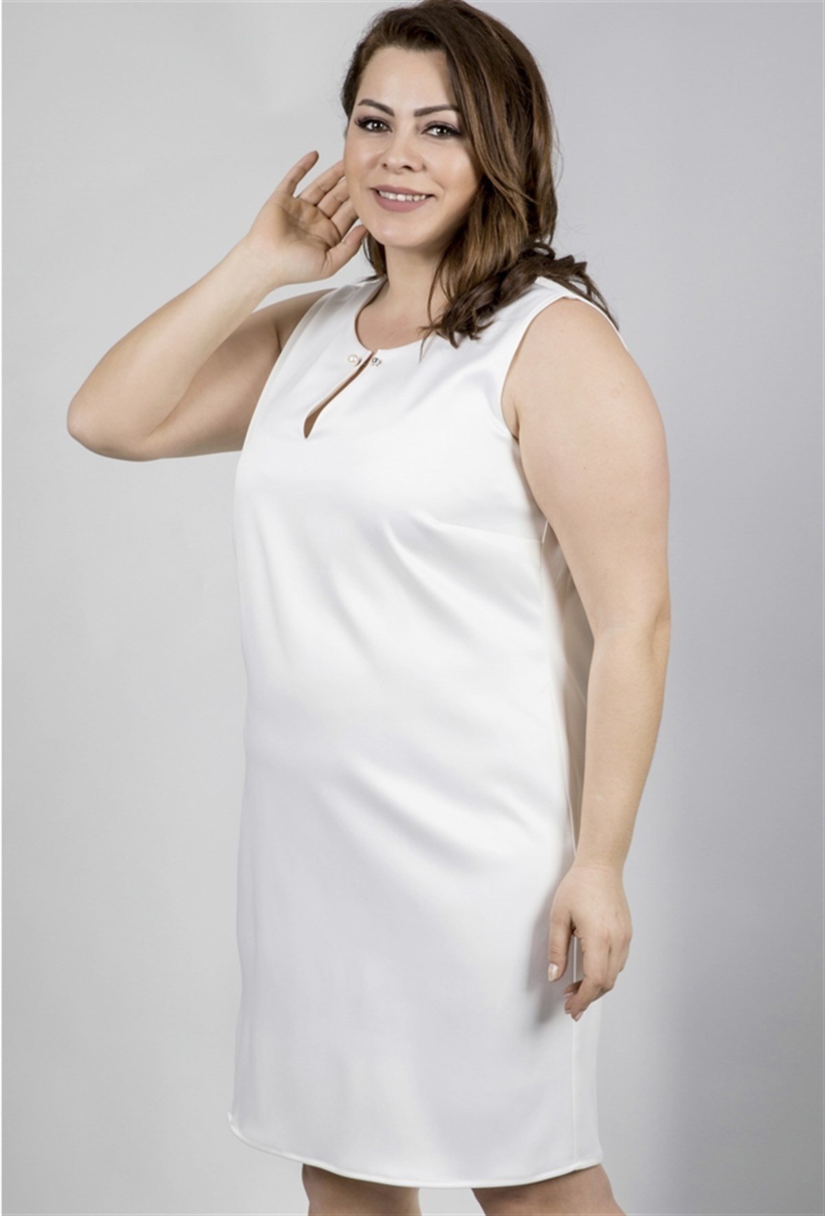 Yakası İnci Broş Kolsuz Saten ElbiseMYLINE23650