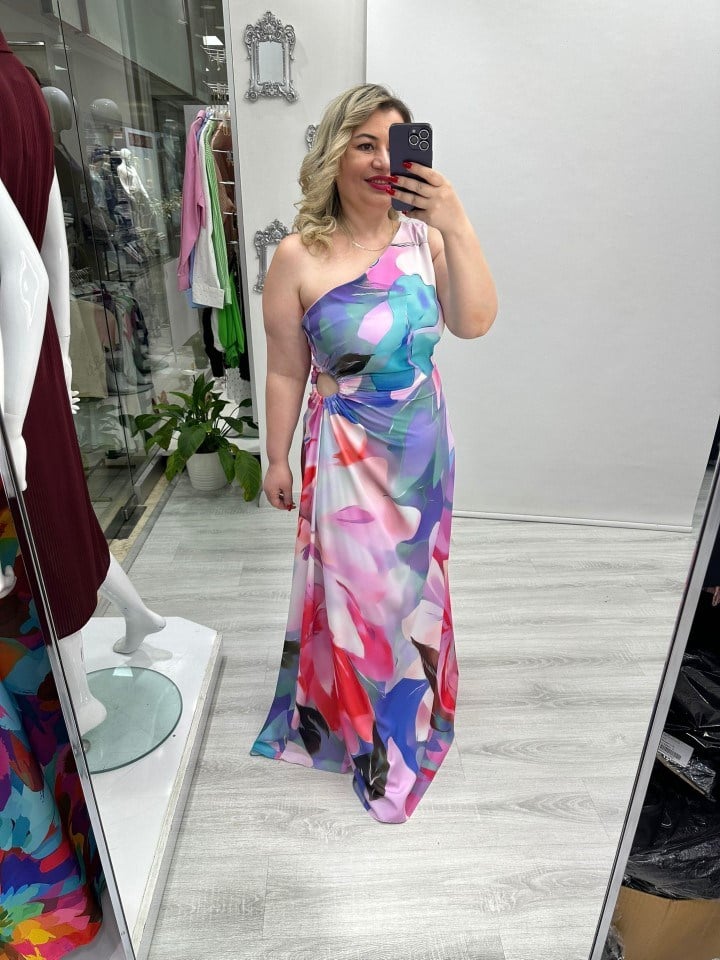 Akdeniz Mor Desenli Tek Omuz Bel Pencere Detaylı Elbise mc 5956