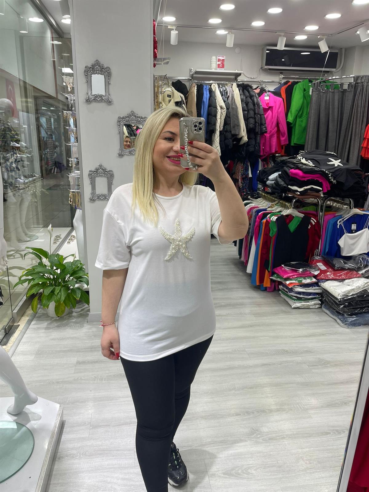 Beyaz Deniz Yıldızlı İncili Tişört · 3