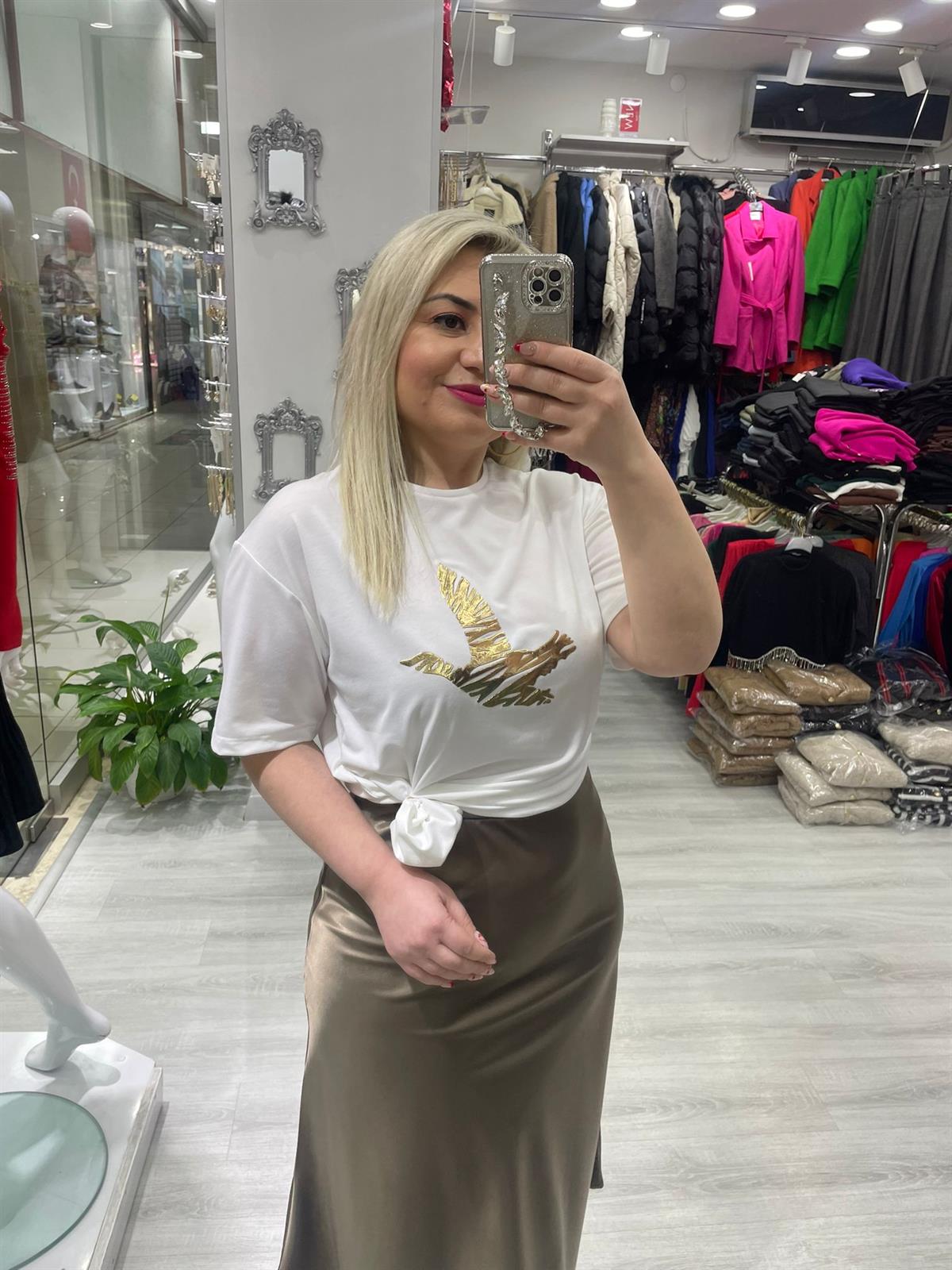 Beyaz Üzeri Gold Kuş Desenli Tişört · 5