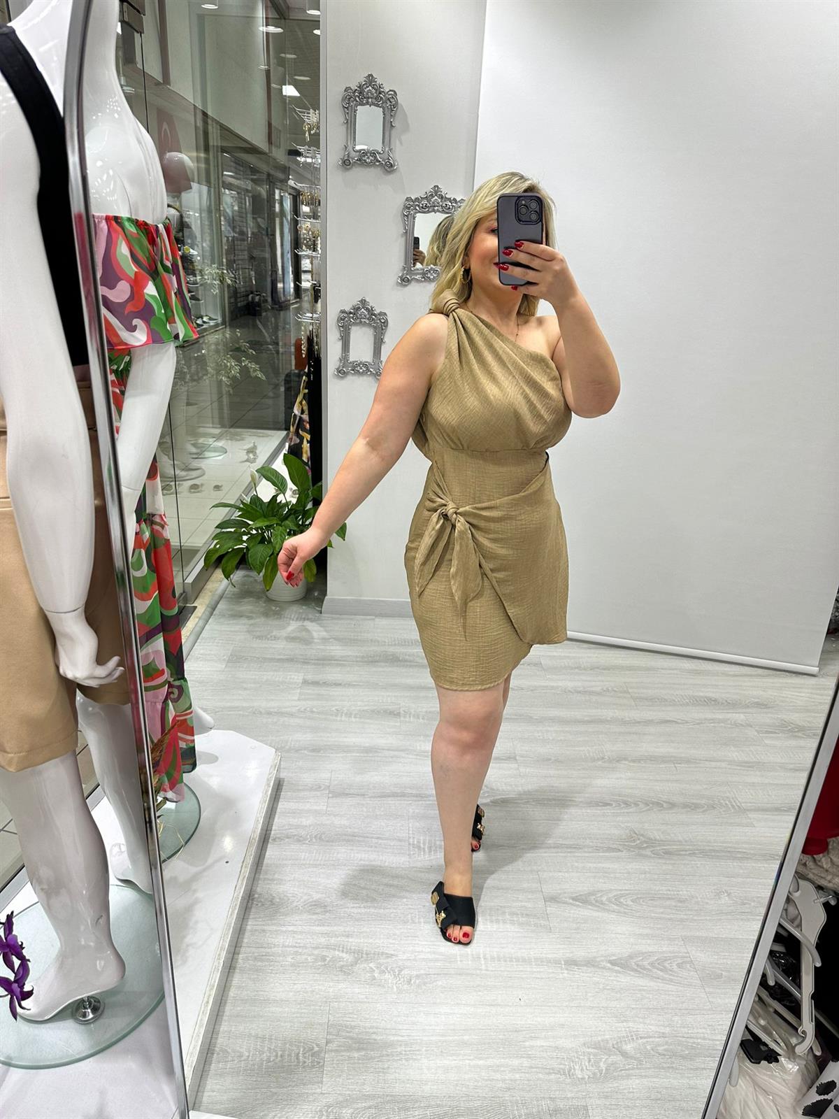 Camel Tek Omuz Düğümlü Keten Elbise · 3