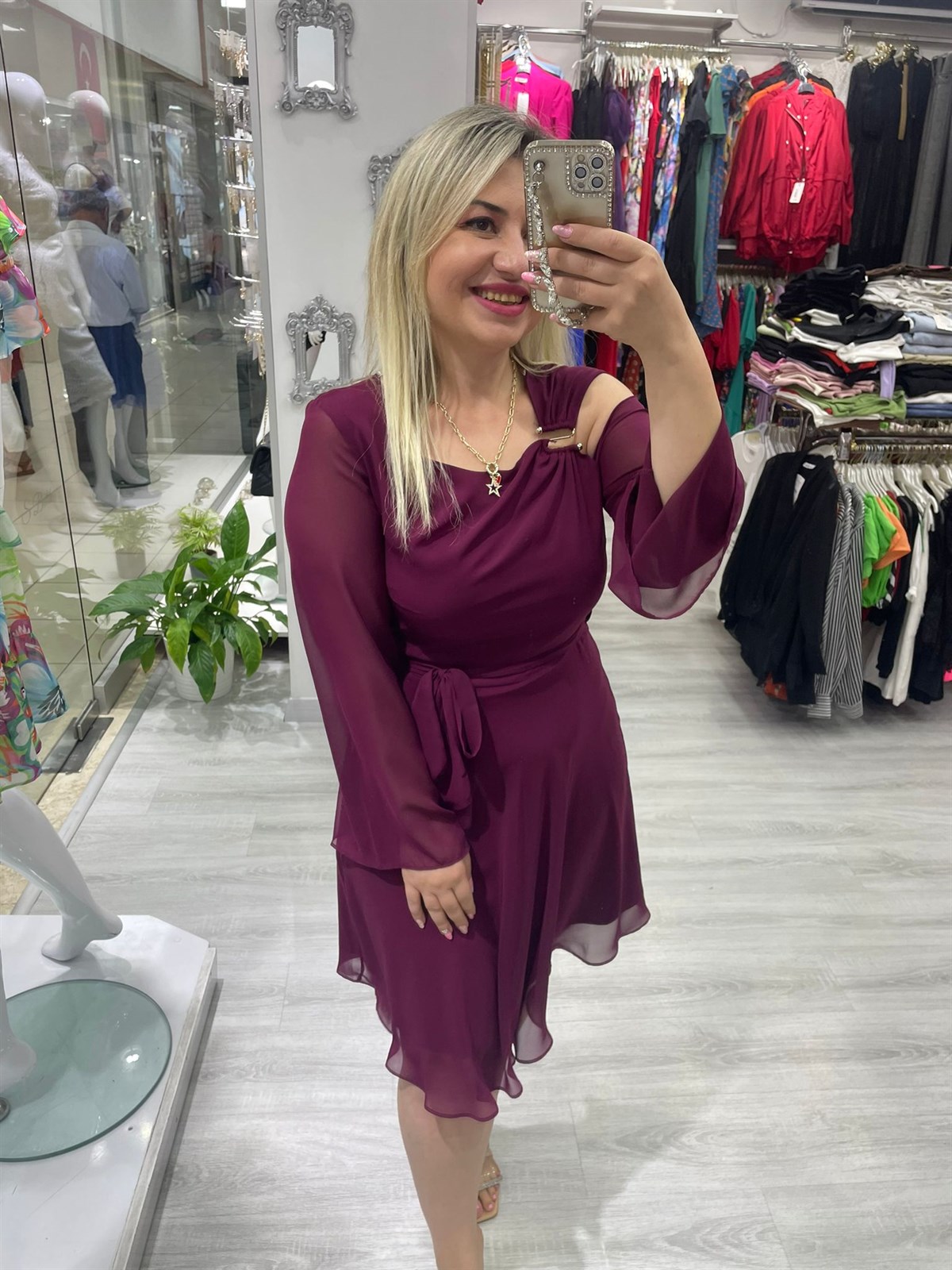 Casela S Tokalı Uzun Kollu Bordo  Şifon Elbise · 4