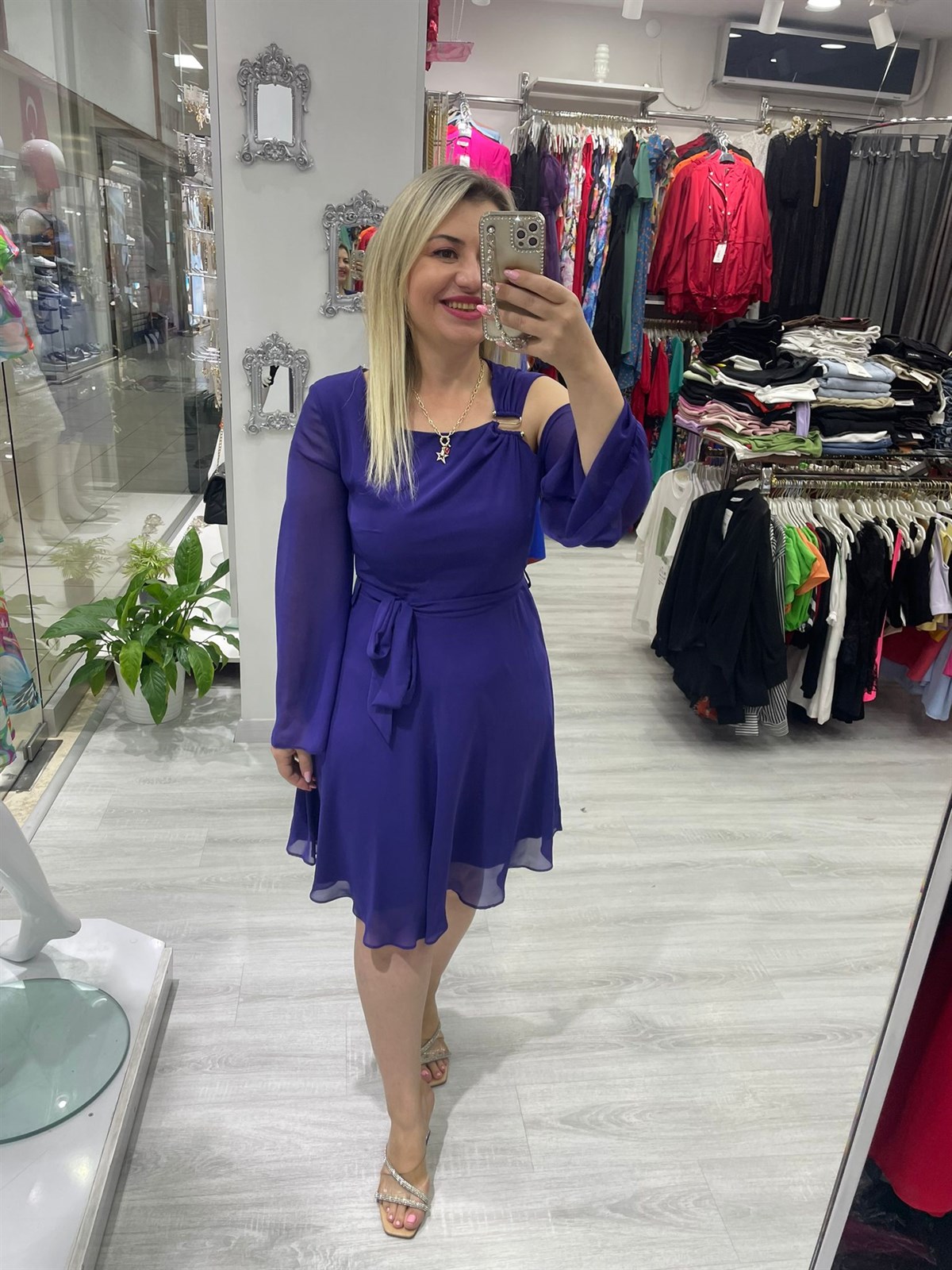 Casela S Tokalı Uzun Kollu Mor Şifon Elbise · 3