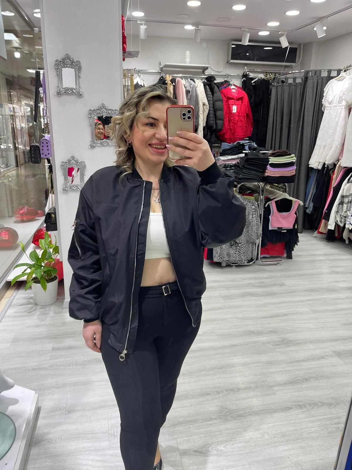 Kadın Siyah Ribanalı Spor Kapitone Mont · 5