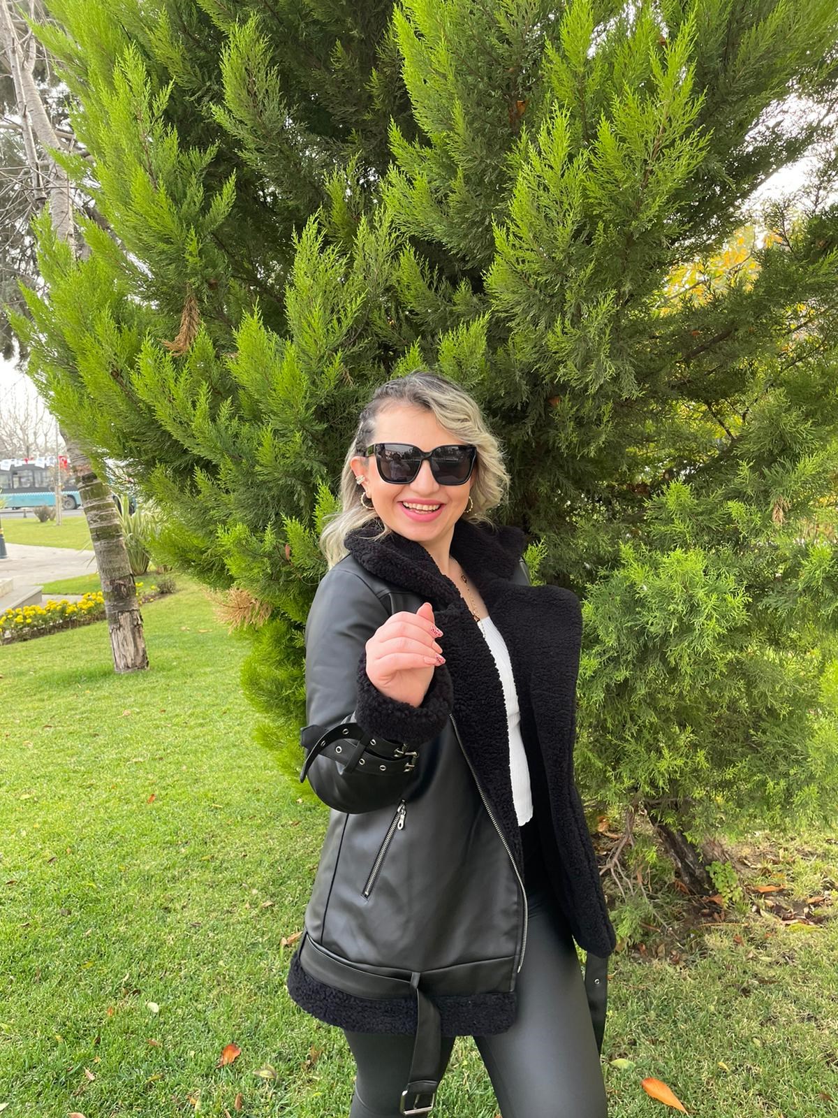 Kadın Tasarım Siyah Deri Siyah  Kürk Detaylı Mont · 9