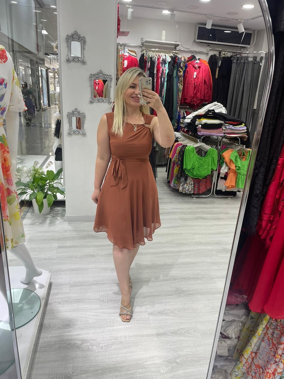 Lilibety S Tokalı  Menekşe Taba  Şifon Elbise 
