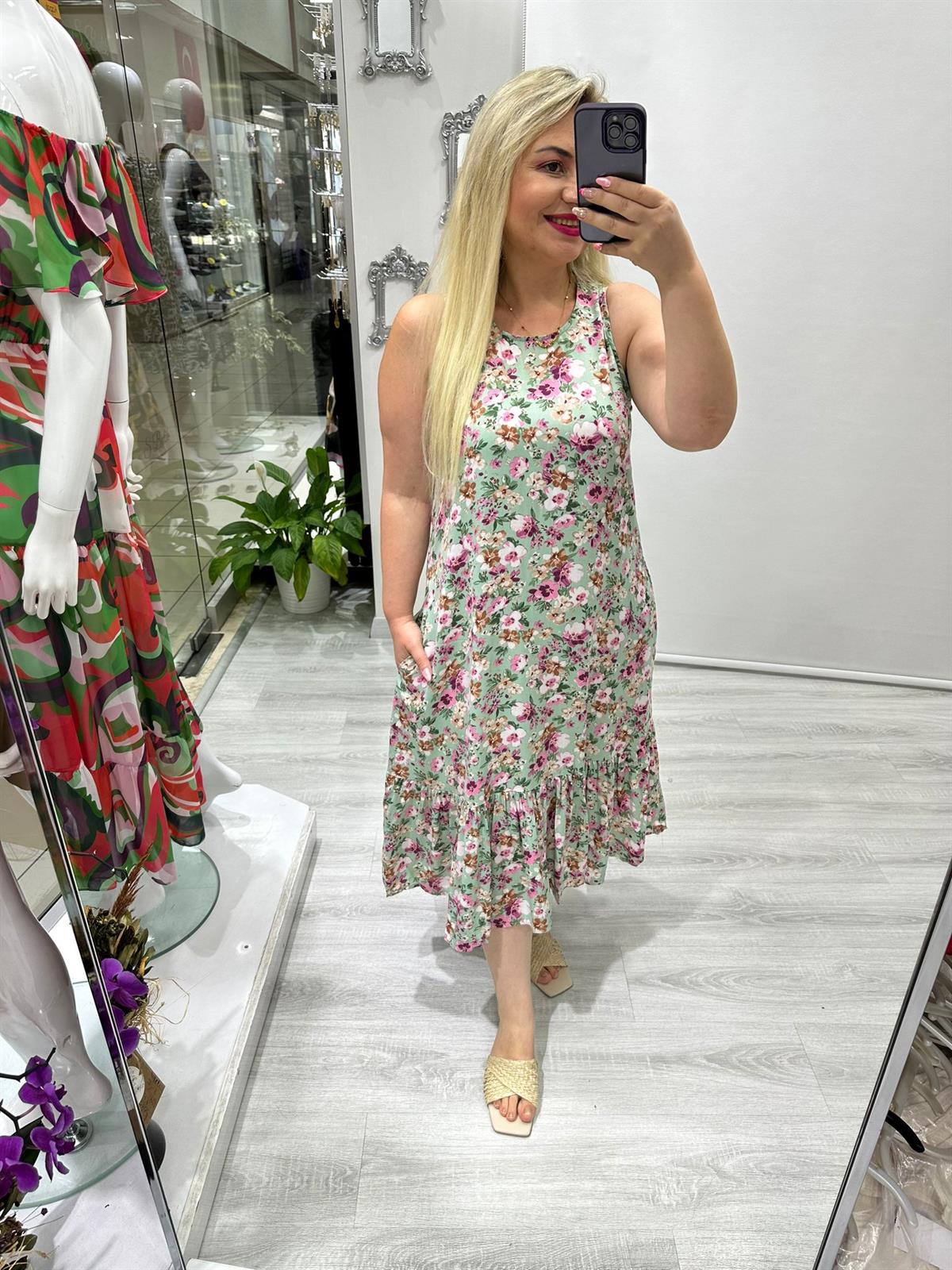 Mint Yeşili Pembe ÇiçekliKolsuz Viskon Kumaş Elbise · 3