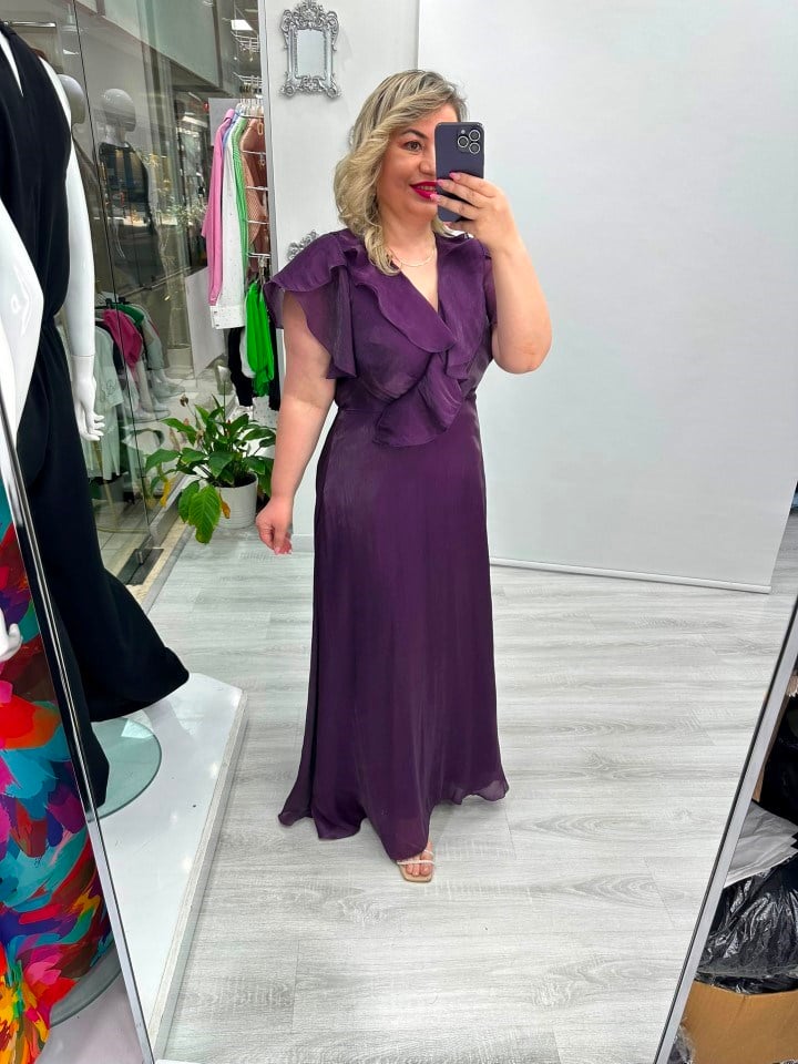 Premium Mor Organze Şifon Ön Arka V Yaka Kruvaze Kısa Kol Volanlı Uzun Elbise  stp 26y2797