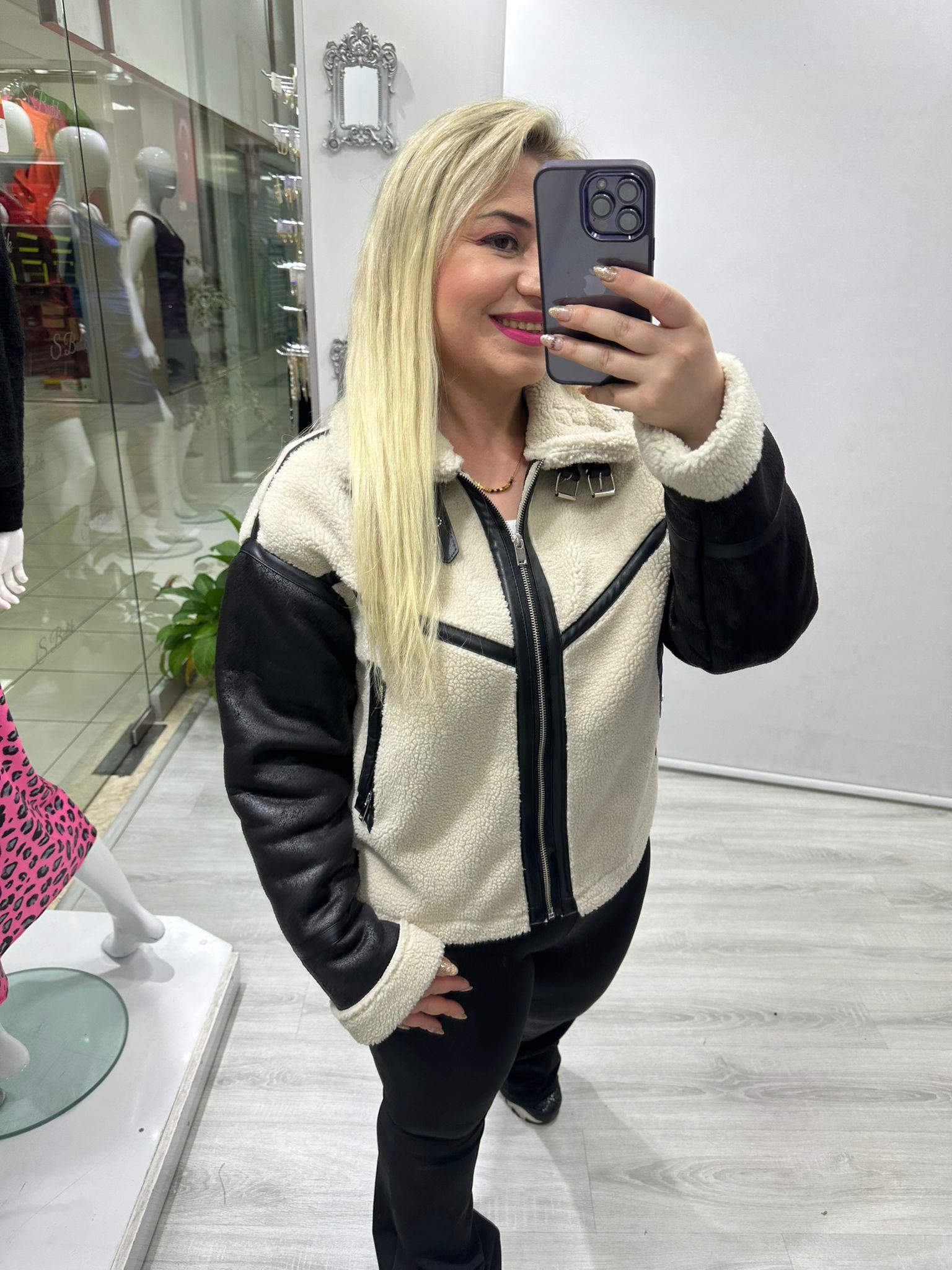 Siyah Bej Tasarım Mont