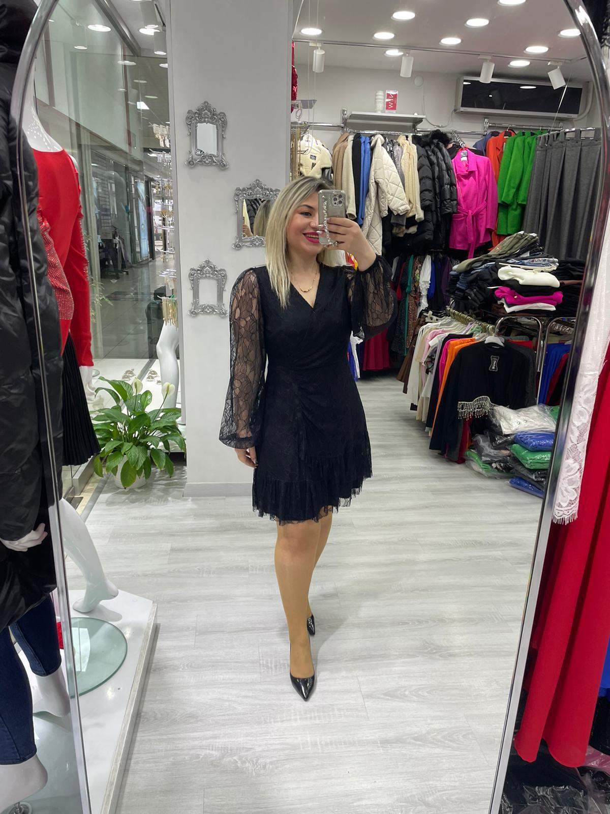 Siyah Dantel Aşk Elbisesi · 2