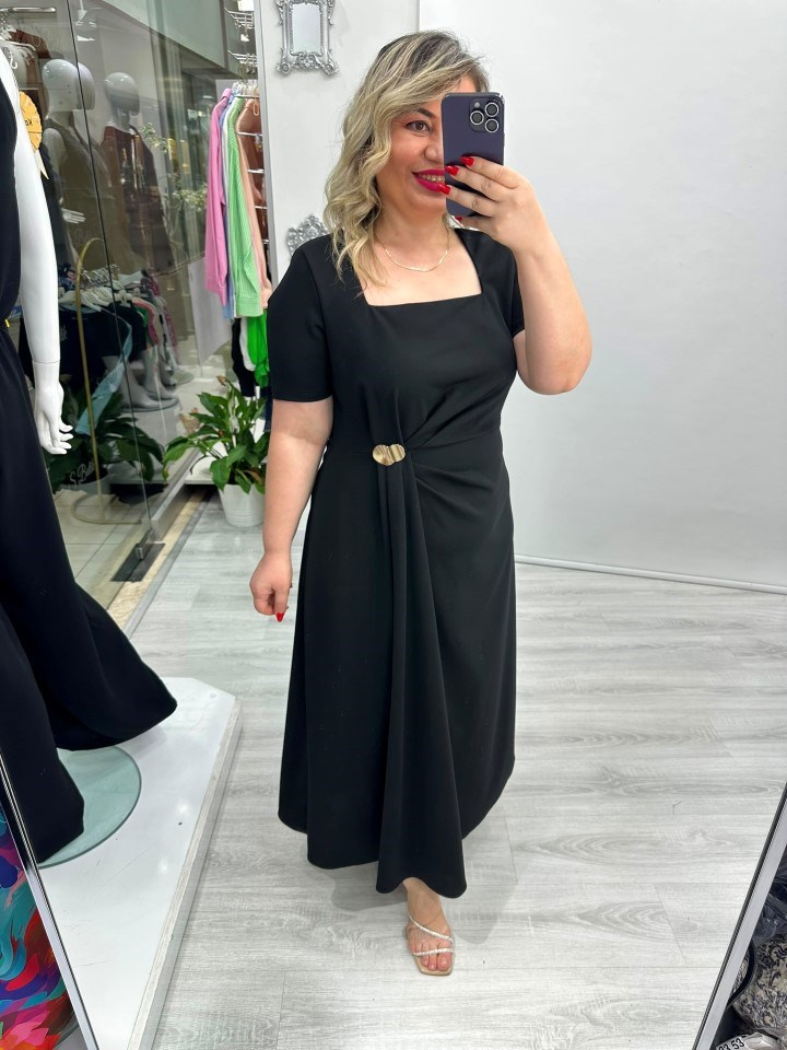 Siyah Kare Yaka Gold Toka Detaylı Krep Elbise stp 26y2818