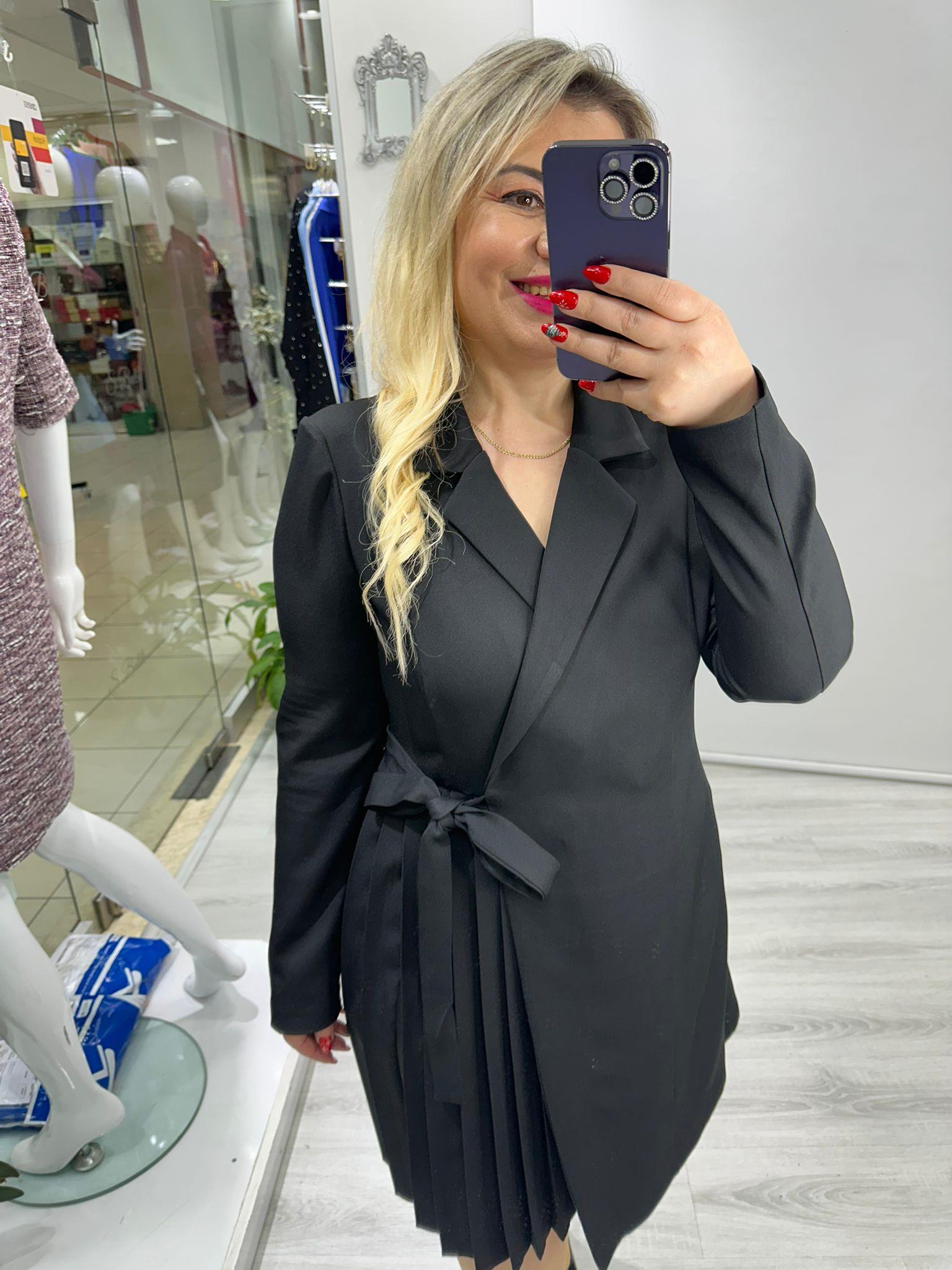 Siyah Piliseli Double Ceket Elbise stp 25k2417 