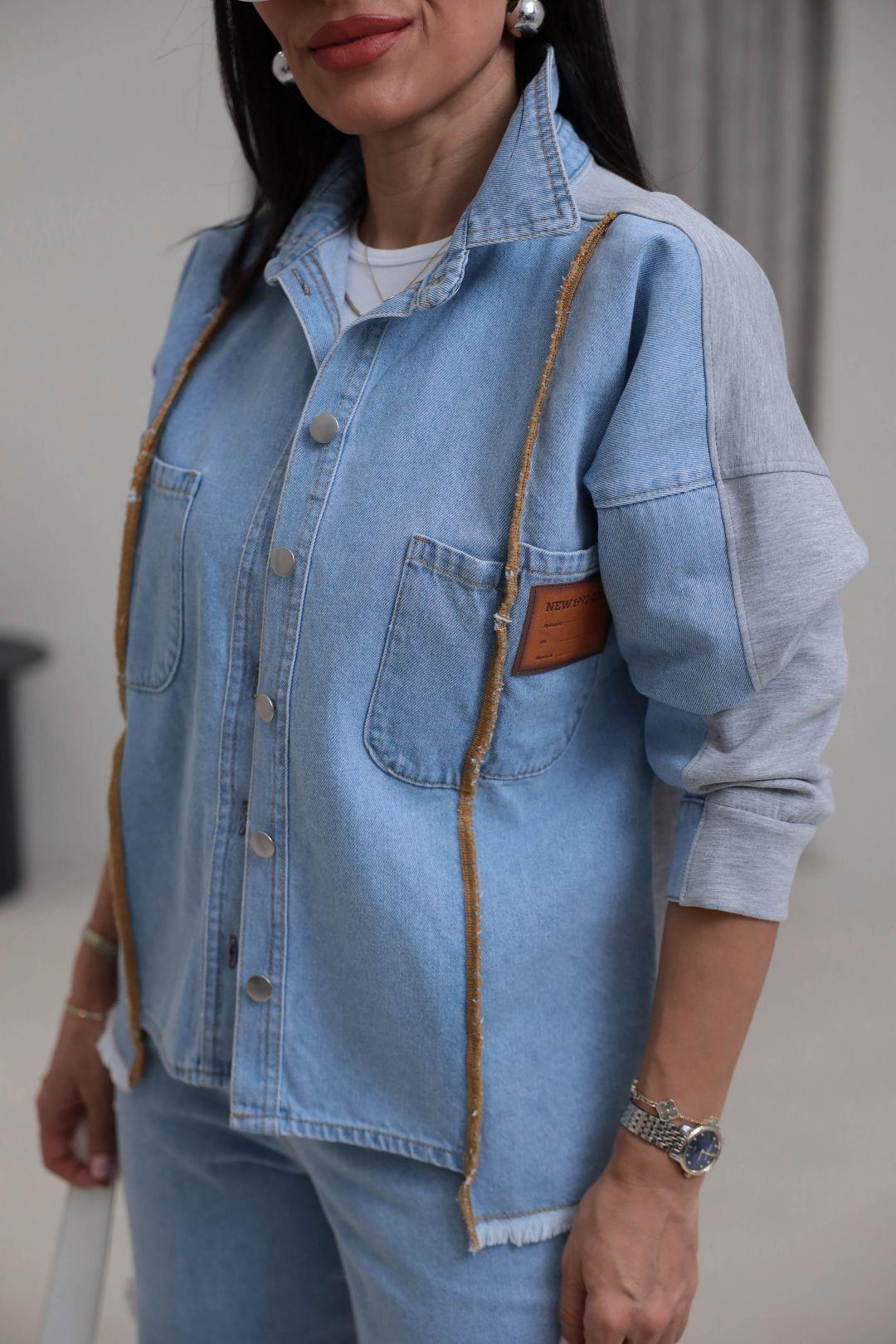 I}