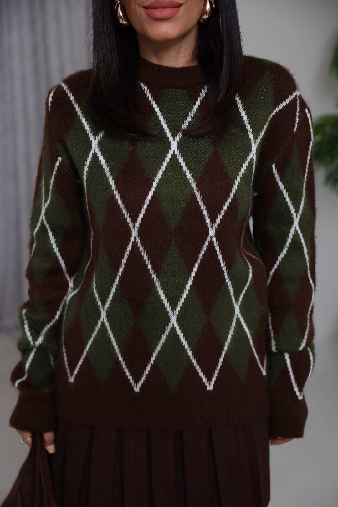 I}