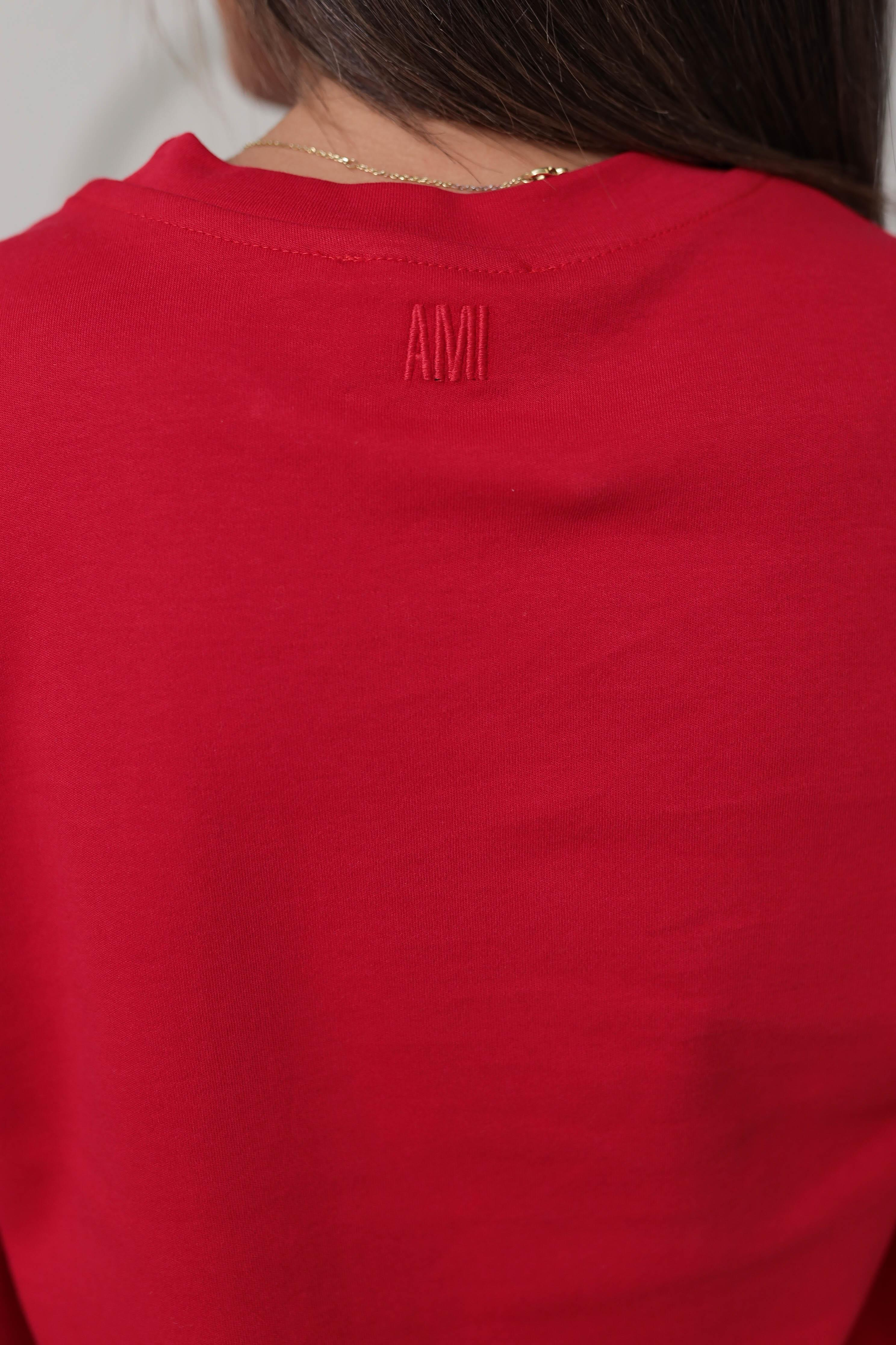I}