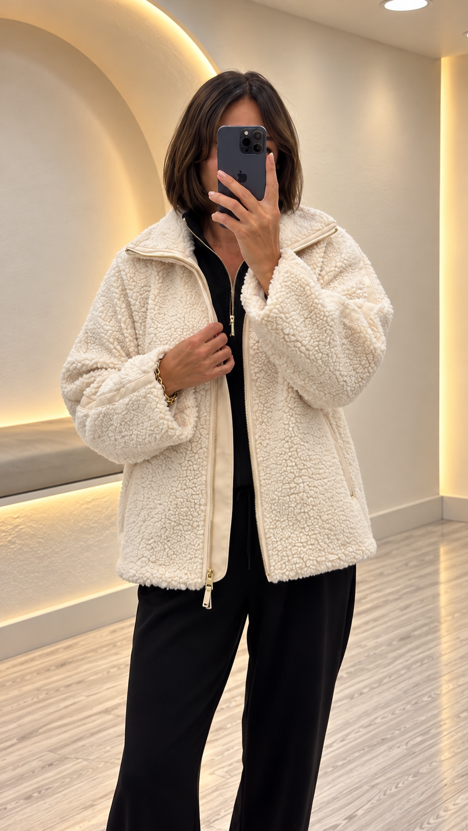 Beyaz Peluş Ceket 1445