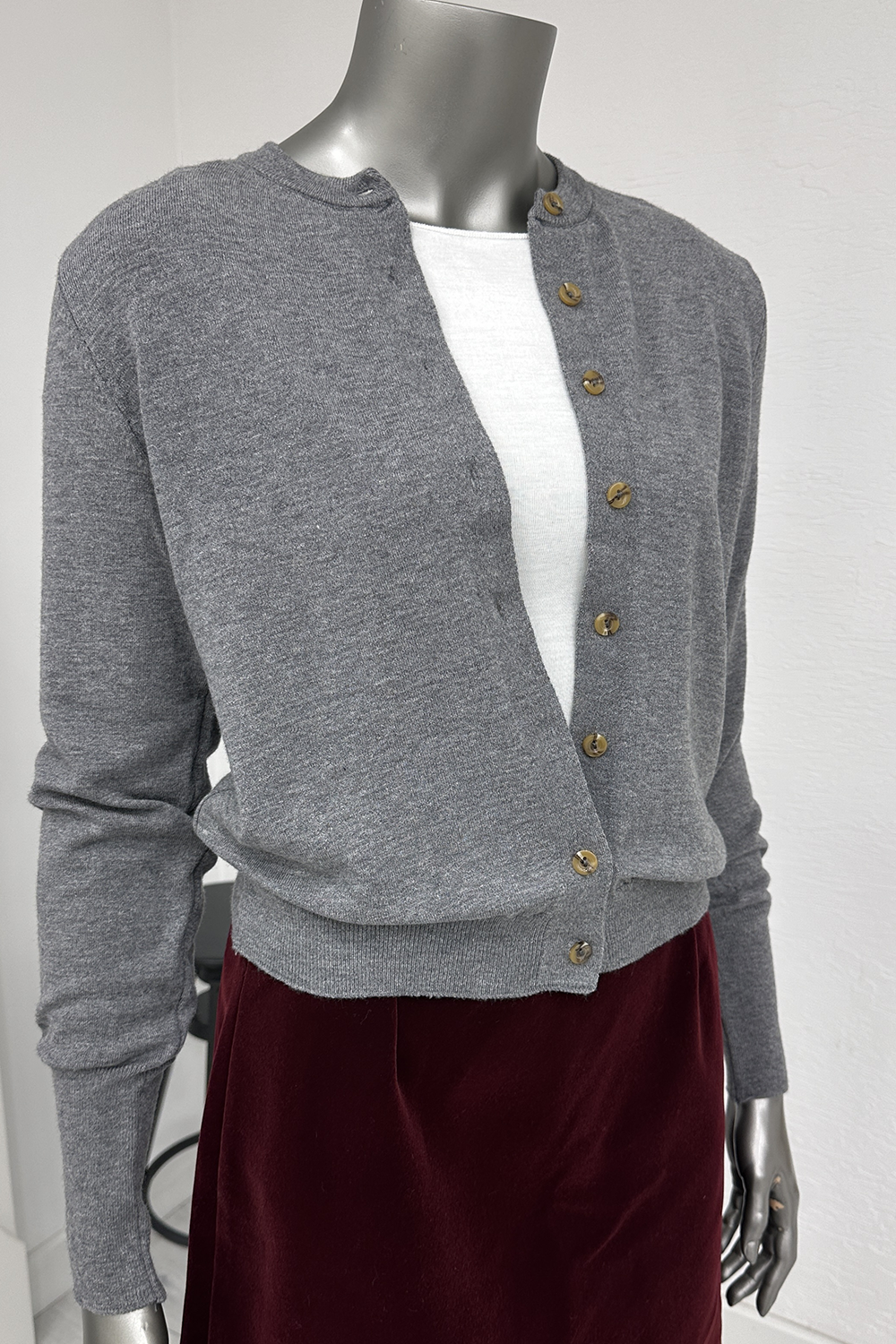 Gri Kemik Düğmeli Lyocell İplik Hırka 3077