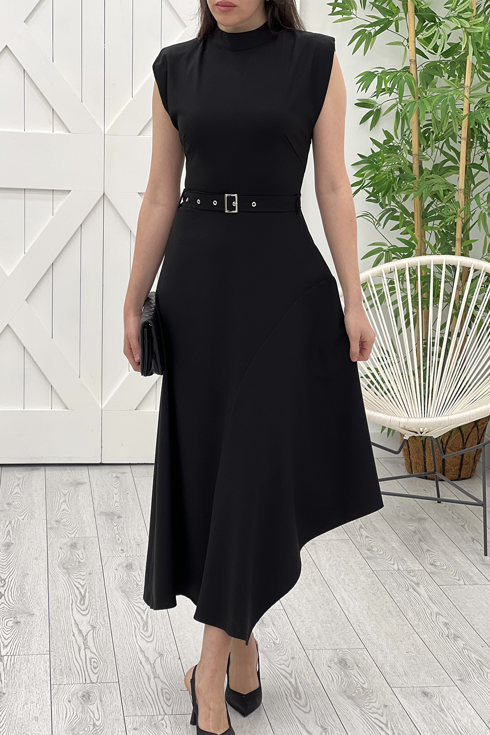 Siyah Kemerli Vatkalı Midi Elbise 2555