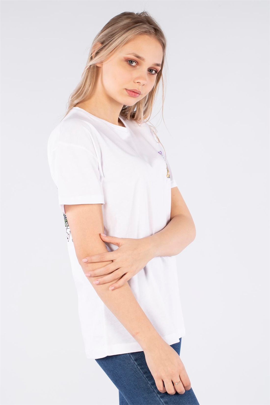 Arkası Chill Since Baskılı T-Shirt-Beyaz
