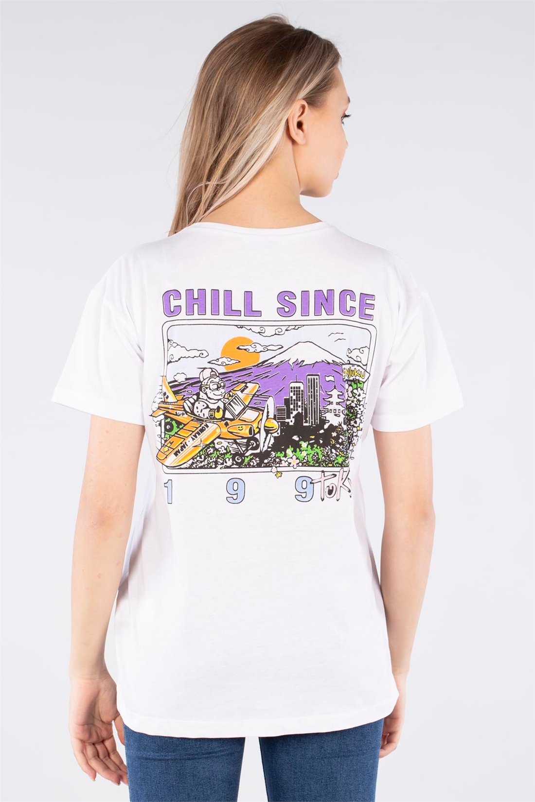 Arkası Chill Since Baskılı T-Shirt-Beyaz