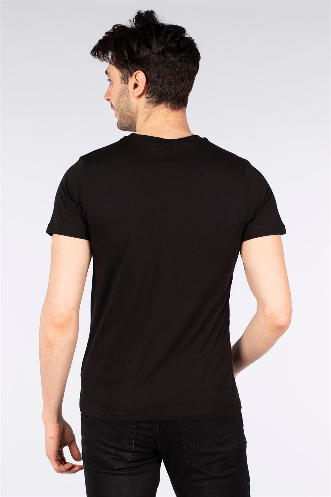 Barrels And Oil Baskılı T-Shirt-Siyah