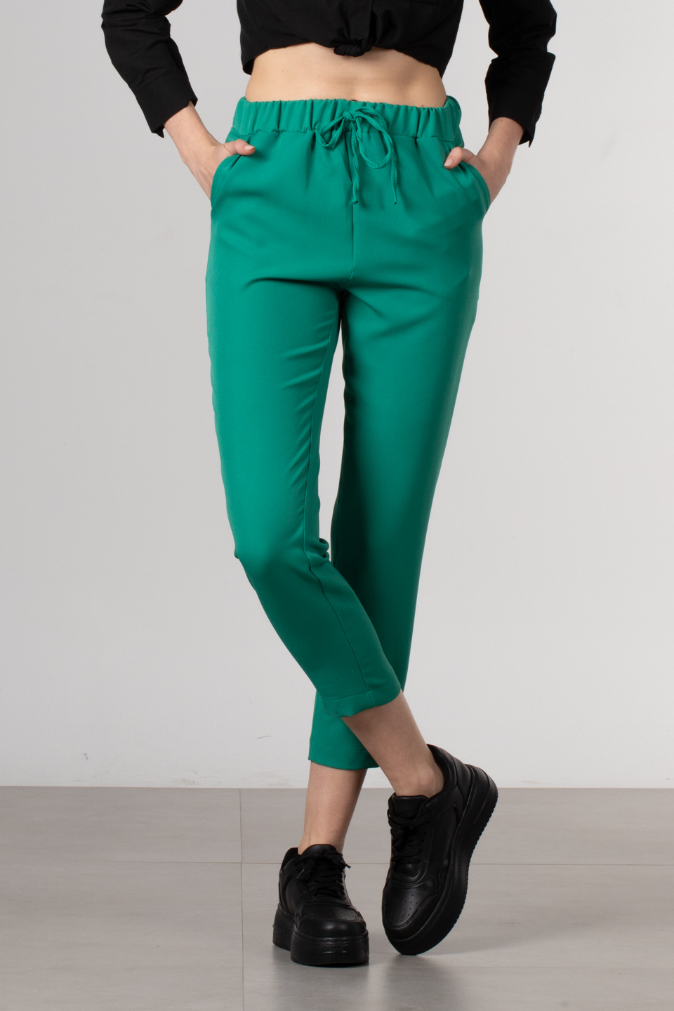 Bel lastikli bağcık detaylı pantolon-2299 Yeşil