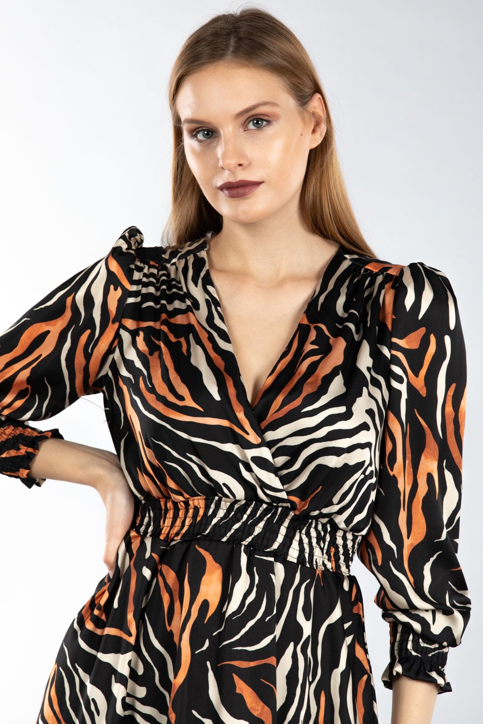 Beli gipeli kruvaze yaka saten elbise-7132 Siyah/Oranj