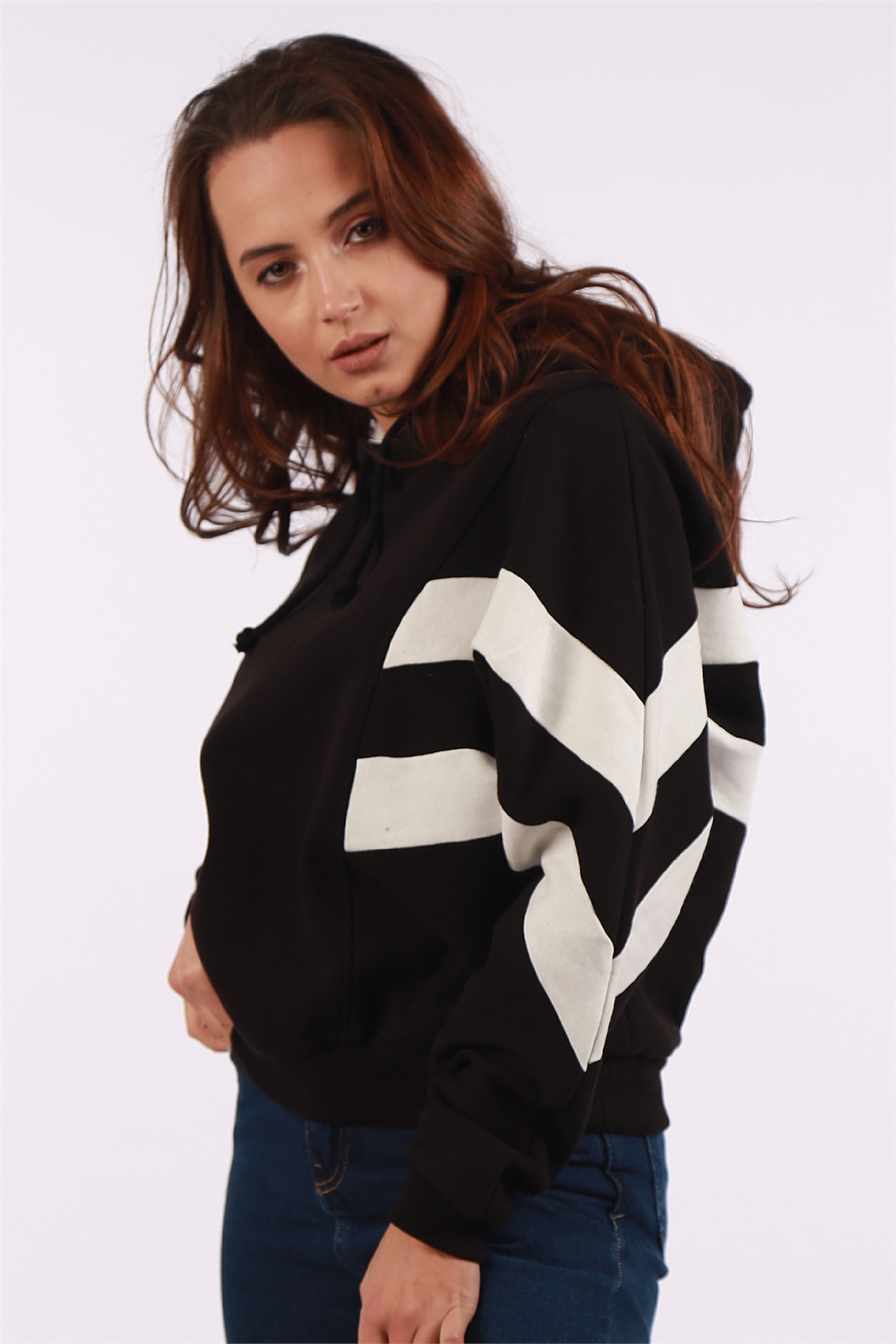 Beyaz Şeritli Sweatshirt-Siyah