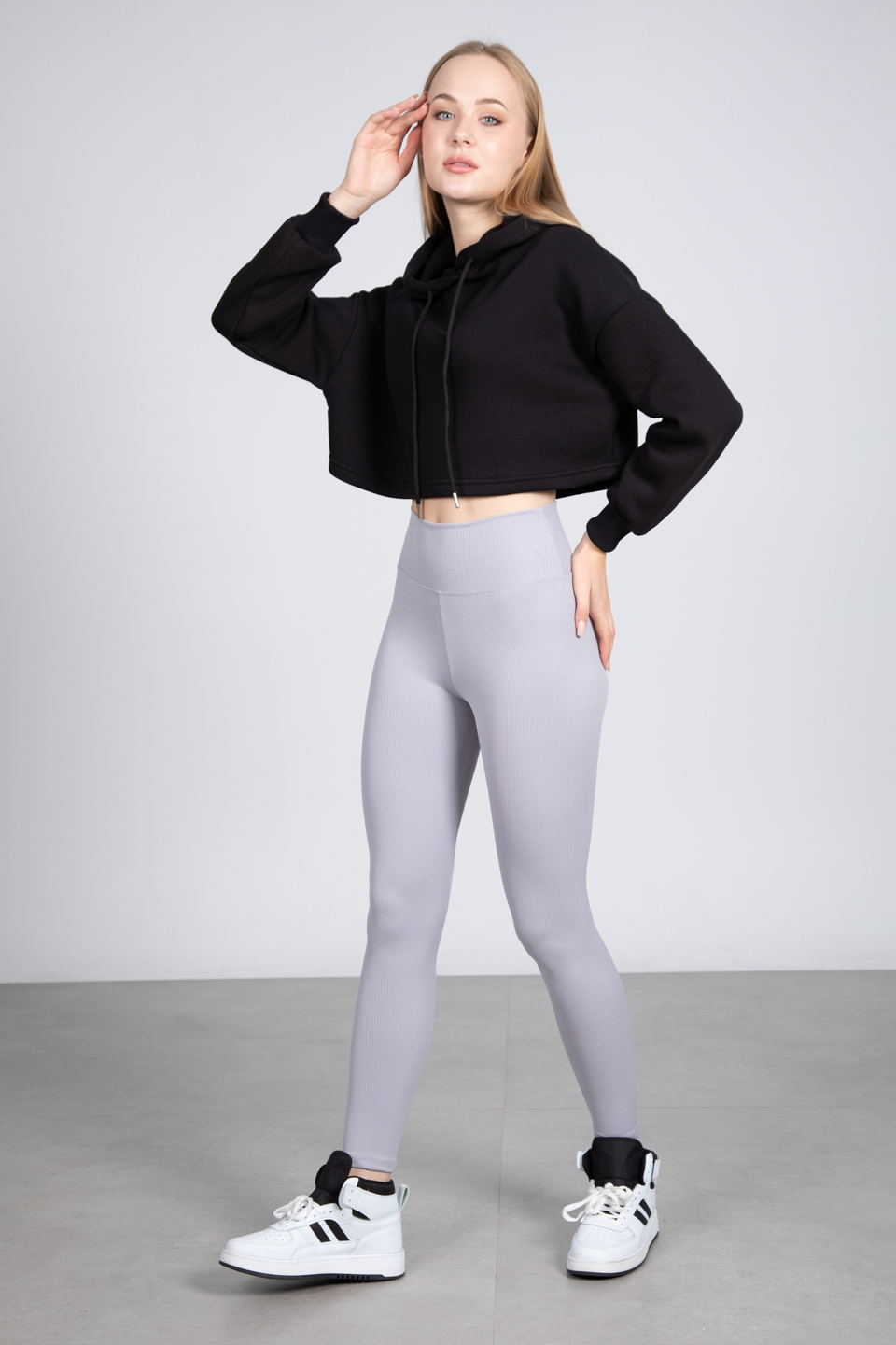 Bisiklet yaka basıc sweatshirt-DVN0505 Siyah