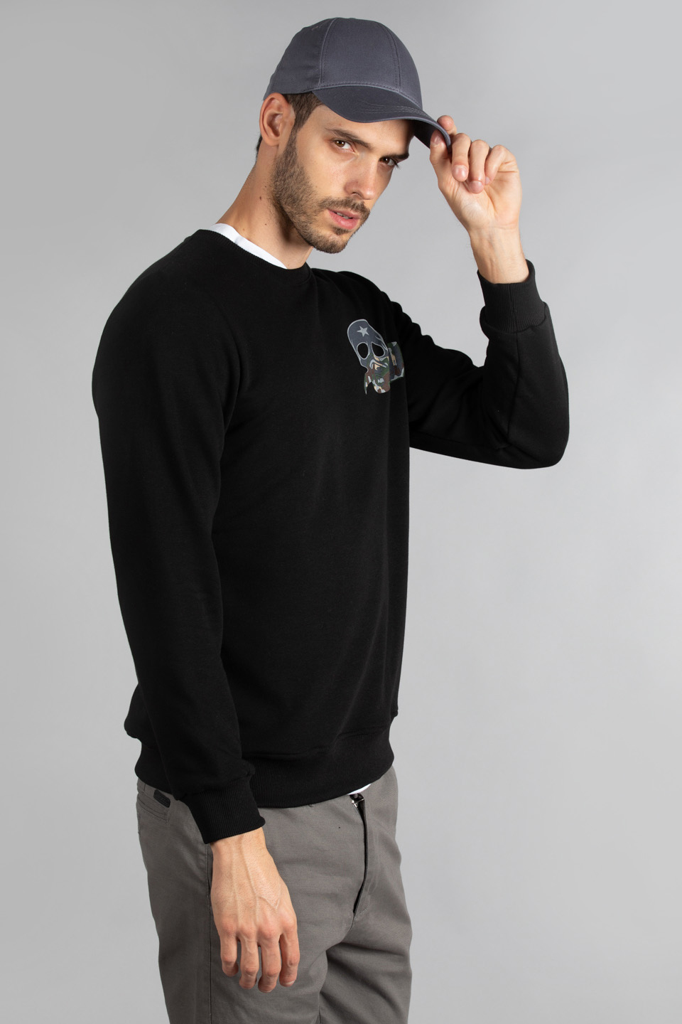 Bisiklet yaka maske baskılı sweatshirt-5150 Siyah