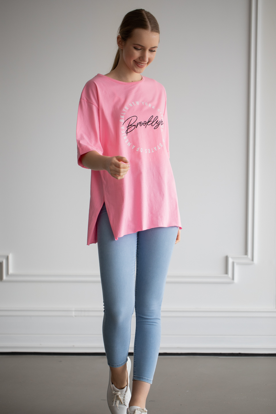 Brooklyn baskılı yandan yırtmaçlı t-shirt-6265 Pembe