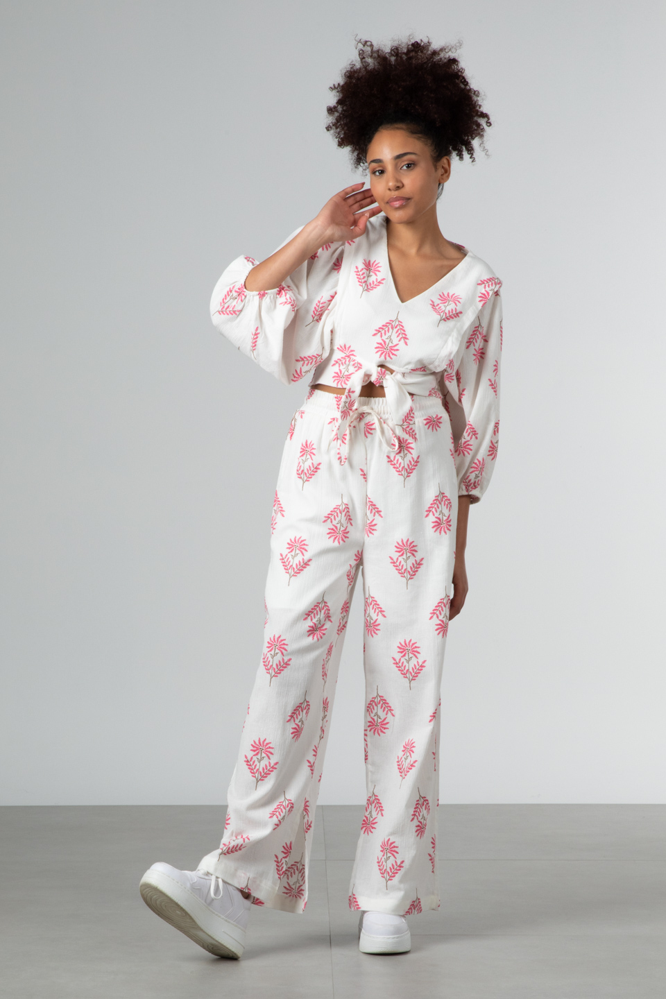 Çiçek desenli keten pantolon-8013-1 T.Fuşya