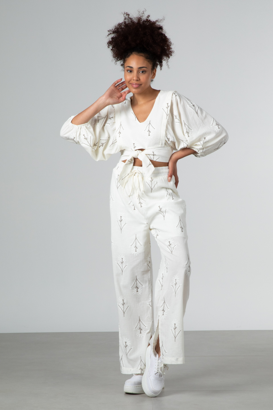 Çiçek desenli keten pantolon-8013-1 T.Kahve