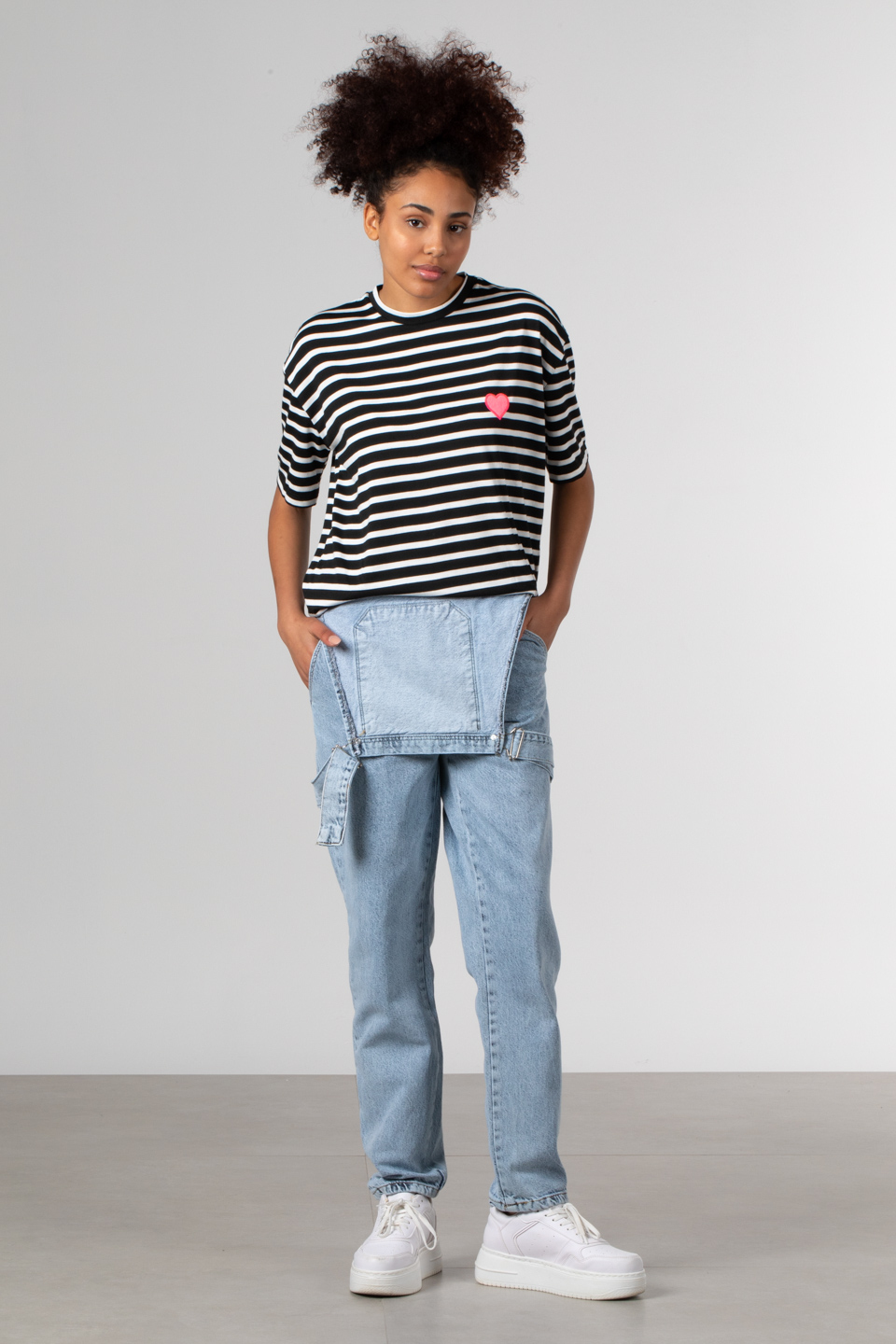 Çizgili kalp detaylı t-shirt-81457 Siyah/Beyaz