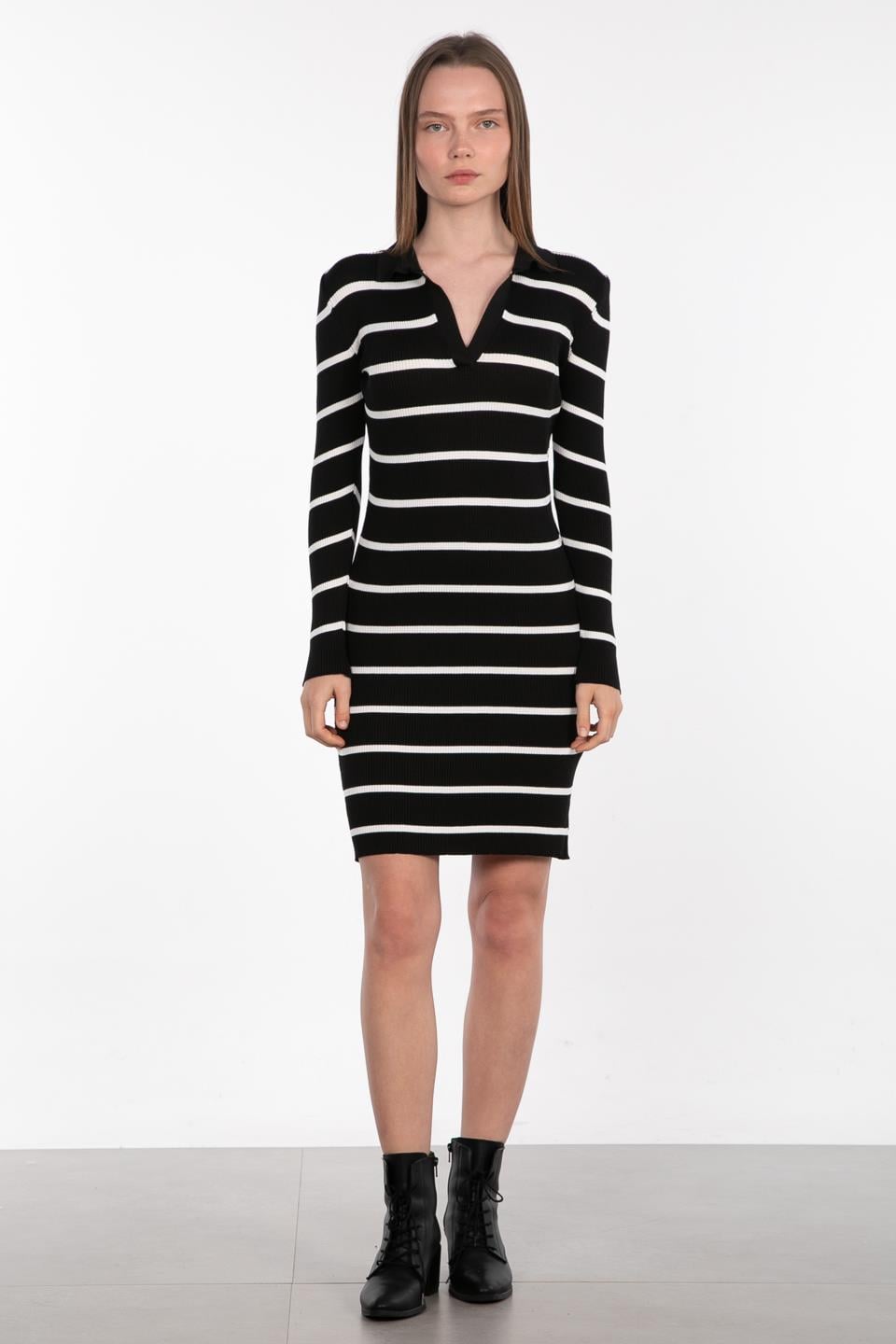 Çizgili polo yaka elbise-4124 Siyah/Beyaz