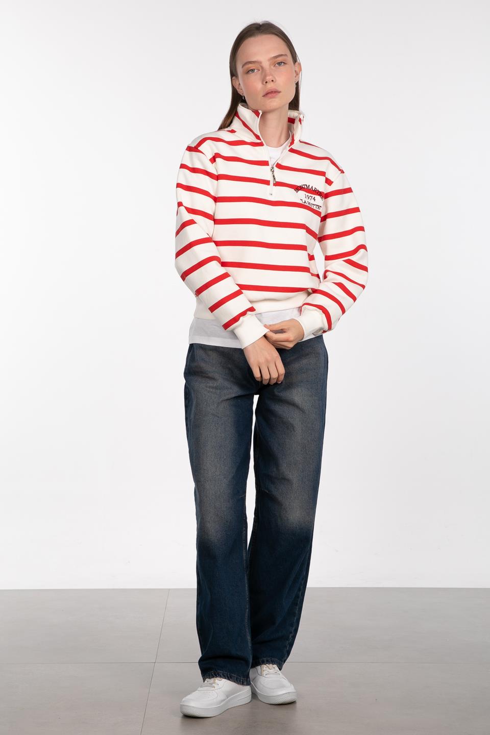 Çizgili yarım fermuarlı baskılı sweatshirt-83-579 Ekru/Kırmızı