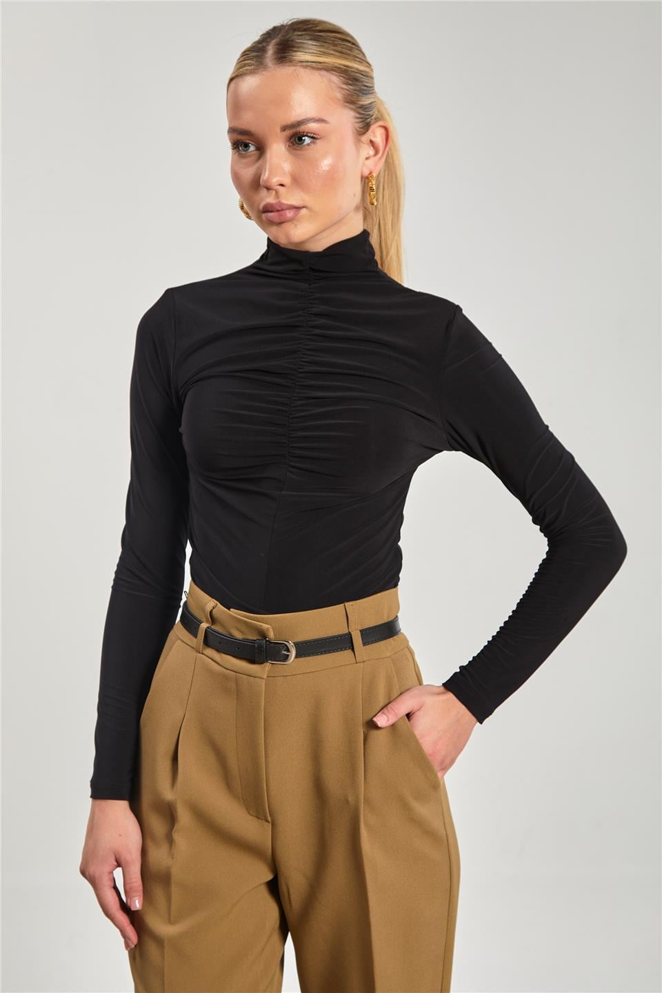 Dik yaka önü büzgülü bluz-13747 Siyah