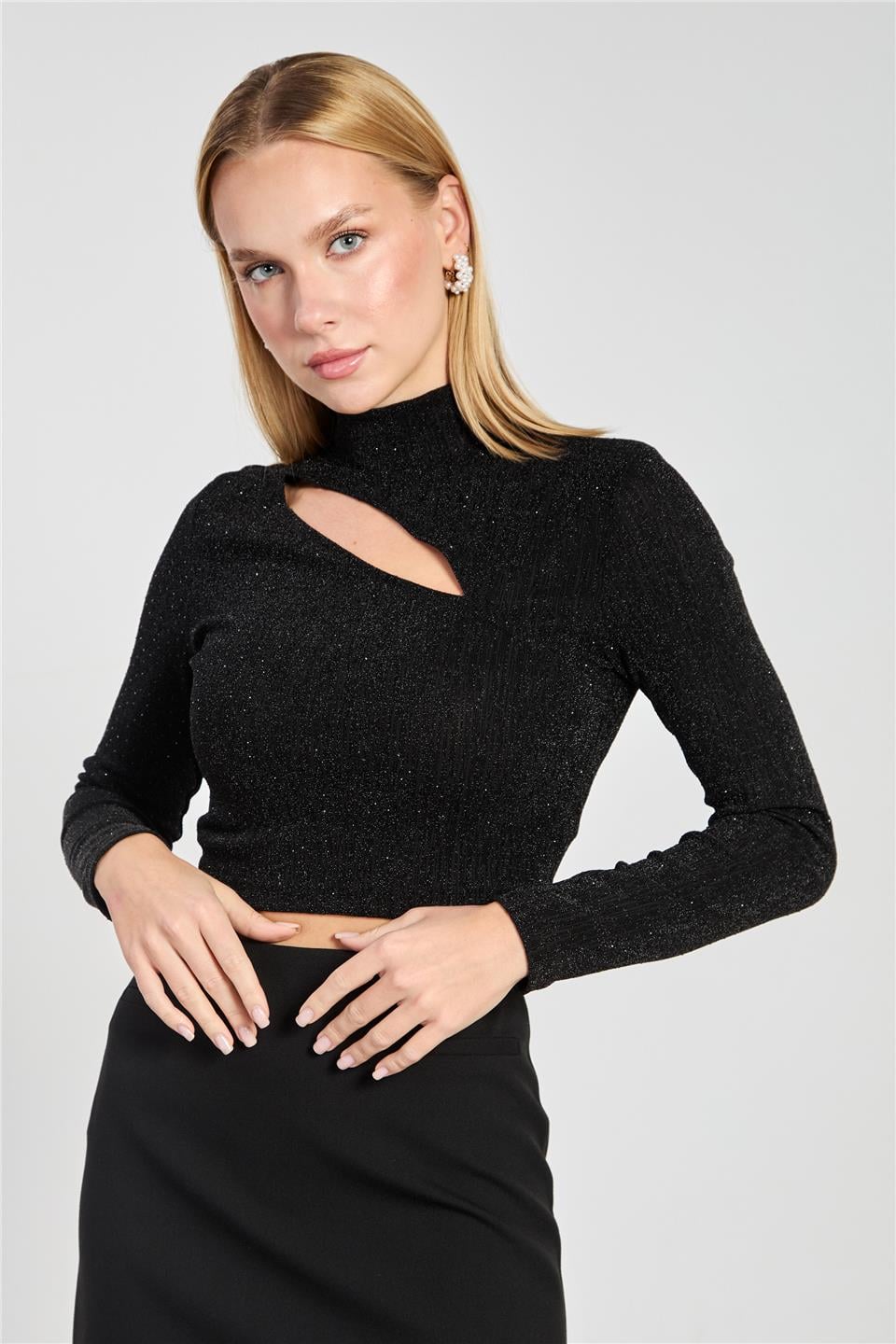 Dik yaka pencere detay bluz-2671 Siyah